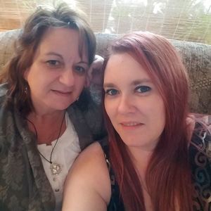 Meet your Posher, Crystal